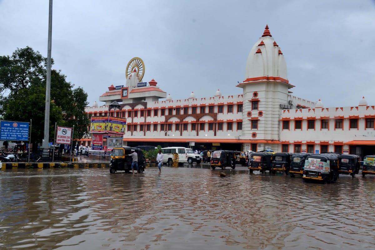 water logging heavy rain in varanasi