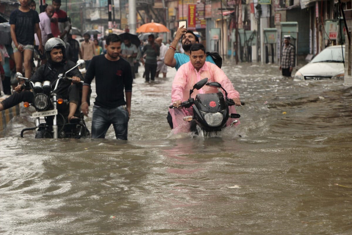 water logging heavy rain in varanasi