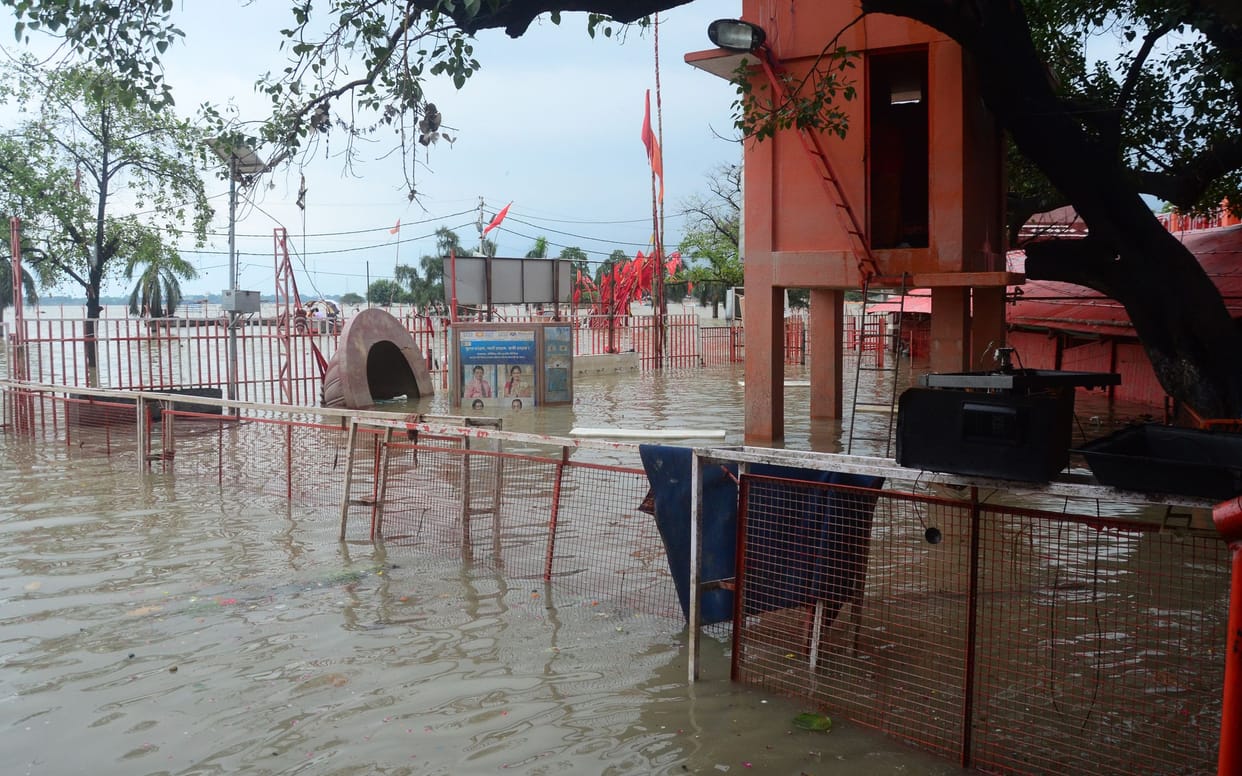 Water pressure increases in Ganga-Yamuna due to rain
