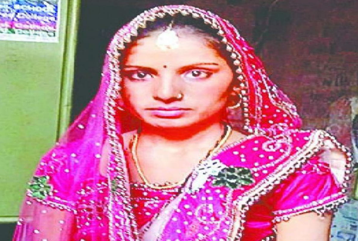 Woman set herself on fire in firozabad