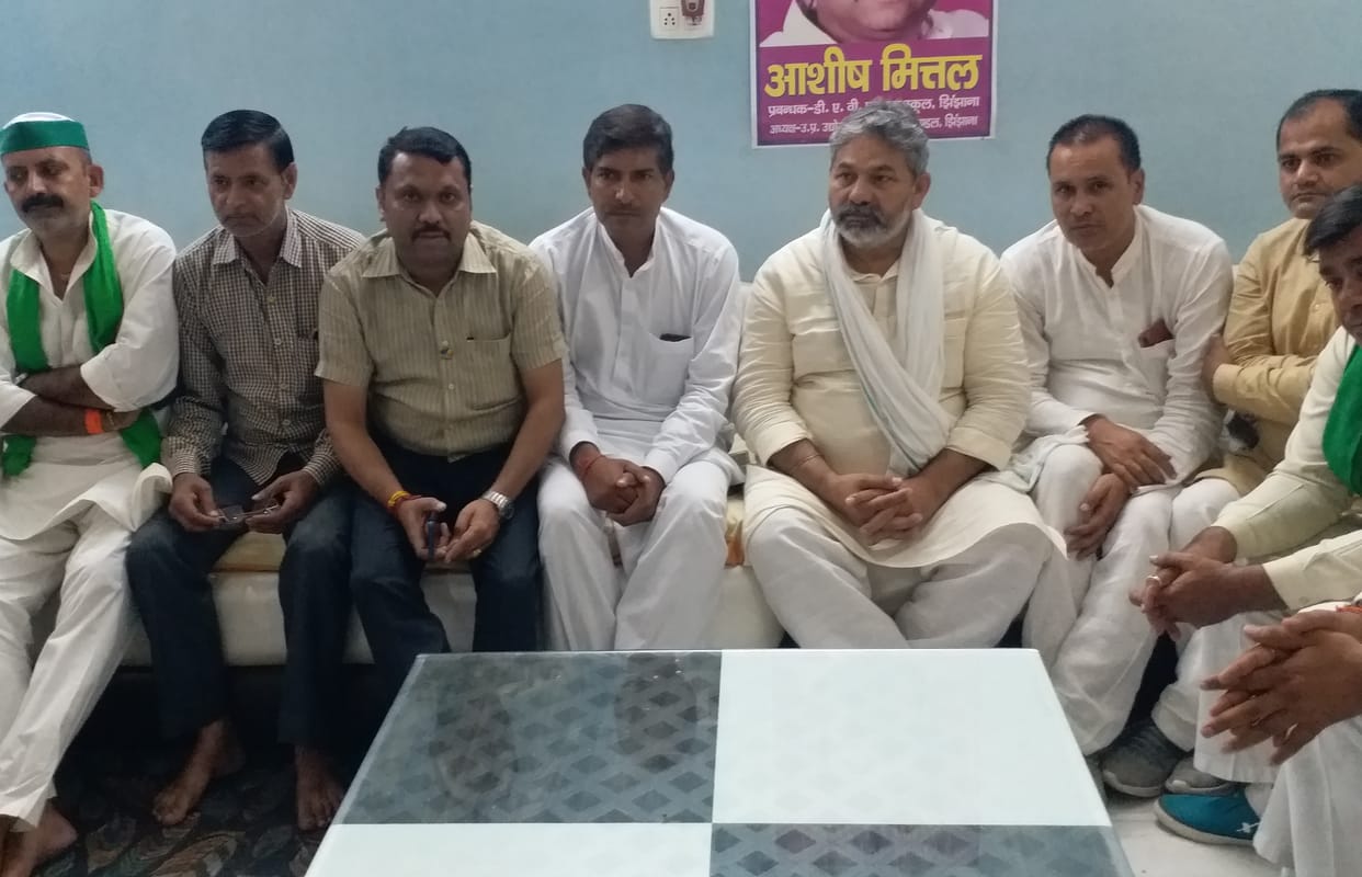 Farmers should not plant sixty paddy to stop ground water level: Rakesh Tikait