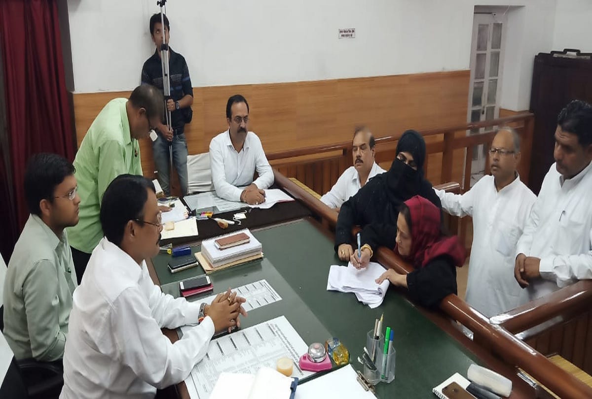 Azam khan wife tanzeen fatma submit 30 lakh penalty power department before nomination UP bypolls