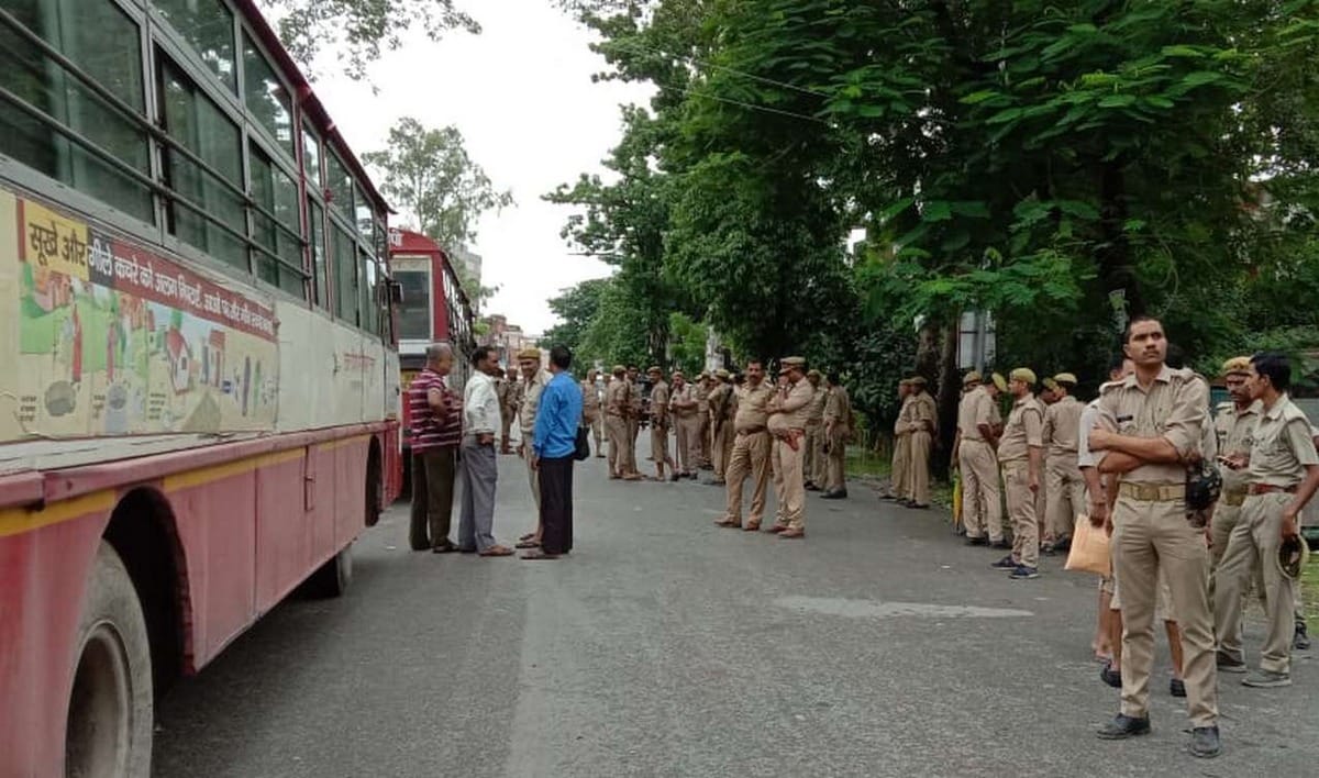 All prisoners in Ballia District Jail shifted to Azamgarh Jail due to water logging