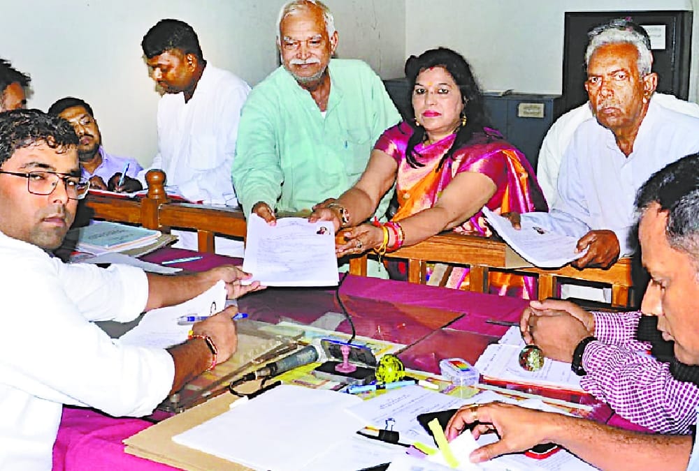 sp, congress and bjp candidate filed their nomination for balha seat from bahraich