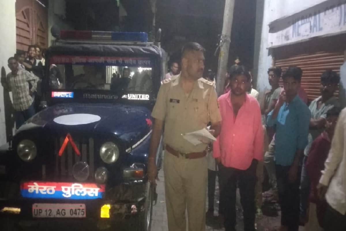 Man murder in lisari gate meerut, accused absconding, police starts investigation