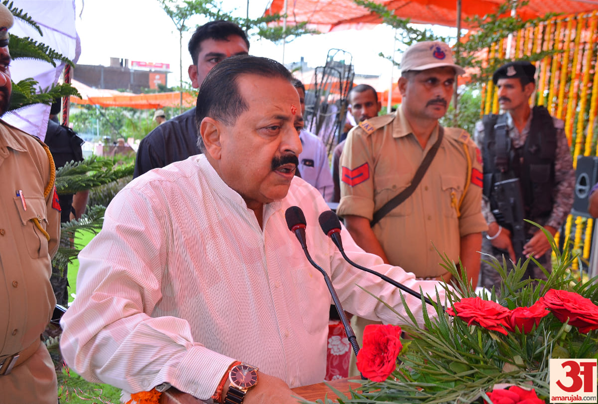 dr. jitendra says removal of Article 370 opposition parties fear of being influenced by dynasty