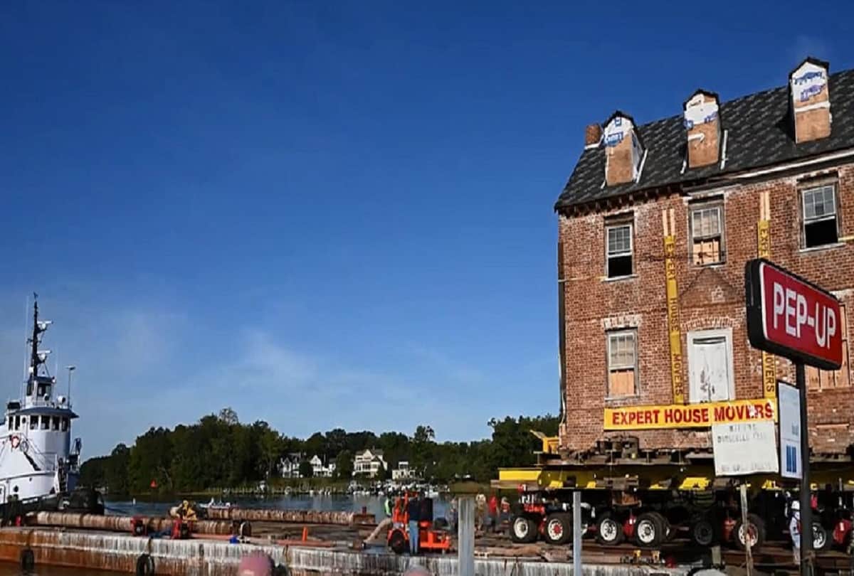 Historic brick mansion built in 1760 is moved 50 miles on a boat