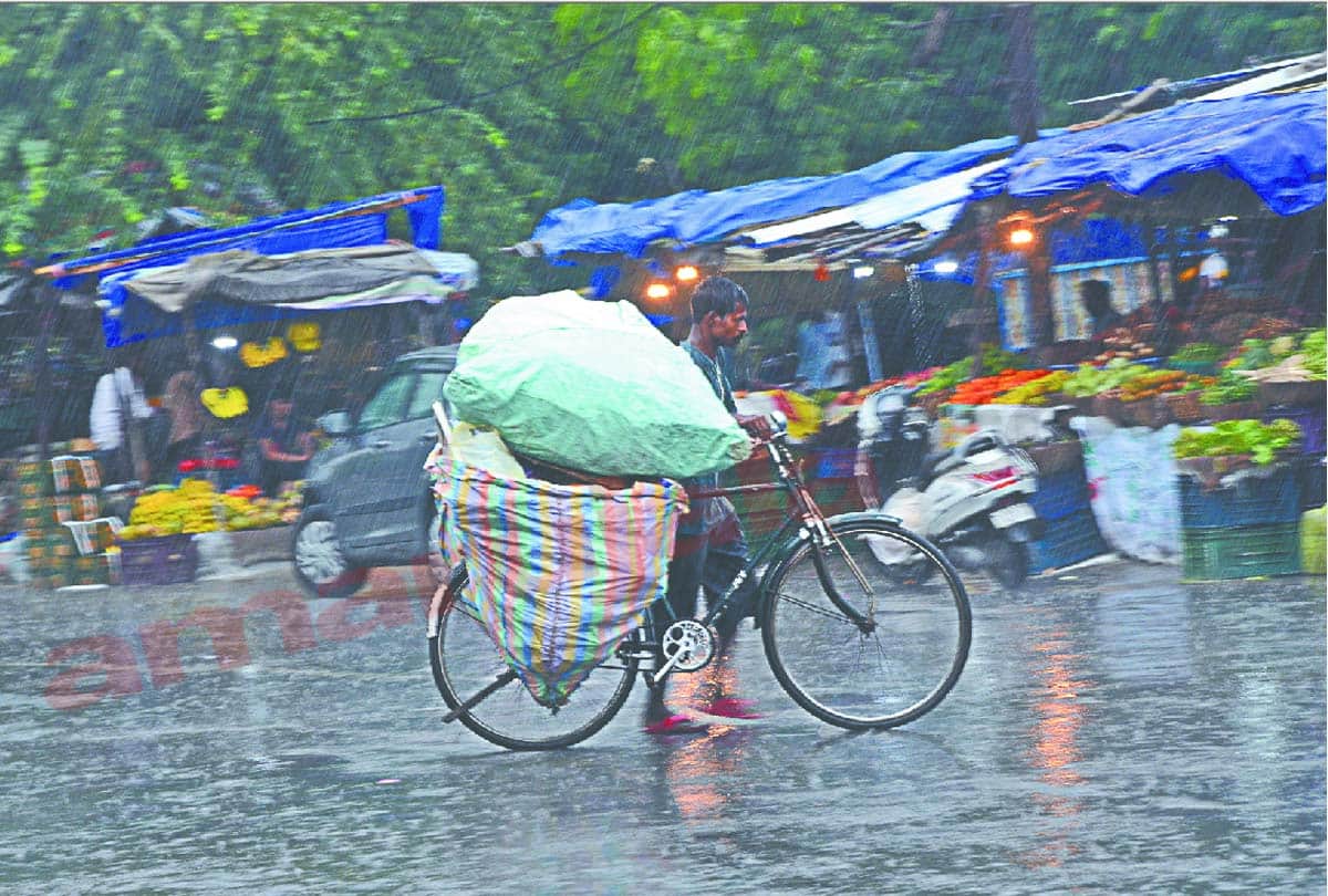 As the weather turns, many areas of Jammu division have become colder than Kashmir Valley