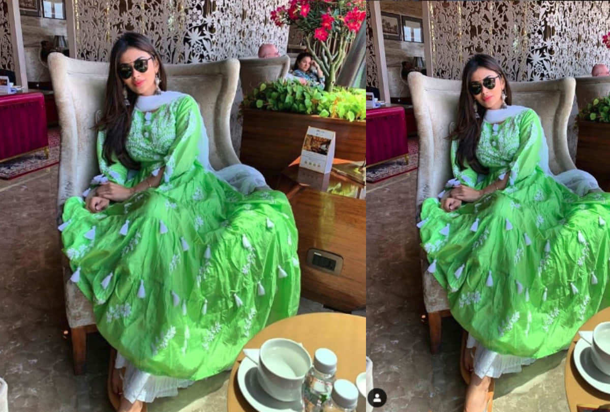 navratri 2019 get ready in traditional wear like mouni roy for dandiya night