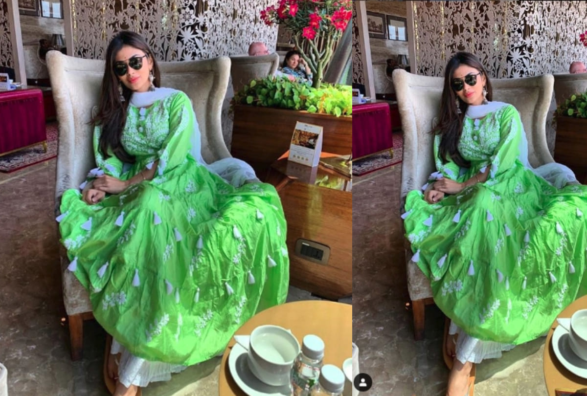 navratri 2019 get ready in traditional wear like mouni roy for dandiya night