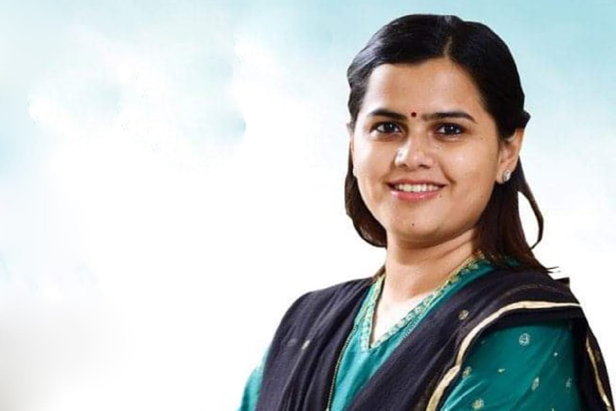 Maharashtra Assembly Election : NCP Candidate Namita Mundada Joins BJP