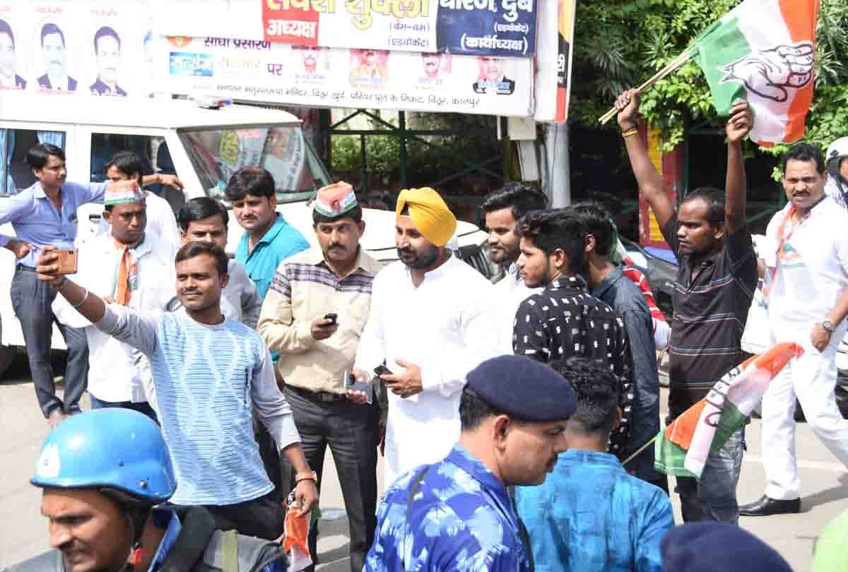 congress candidate karishma thakur file nomination for by election up 2019