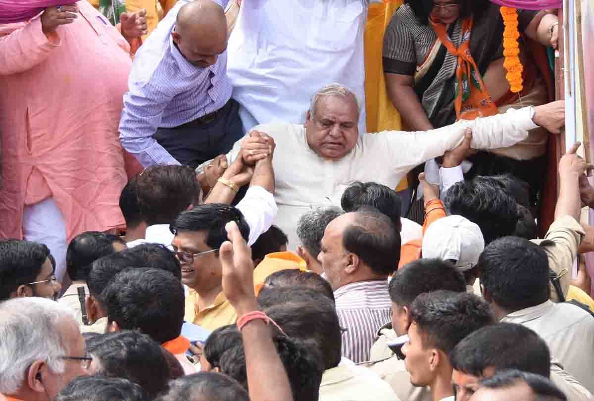 bjp's candidate surendra mathani filed nomination