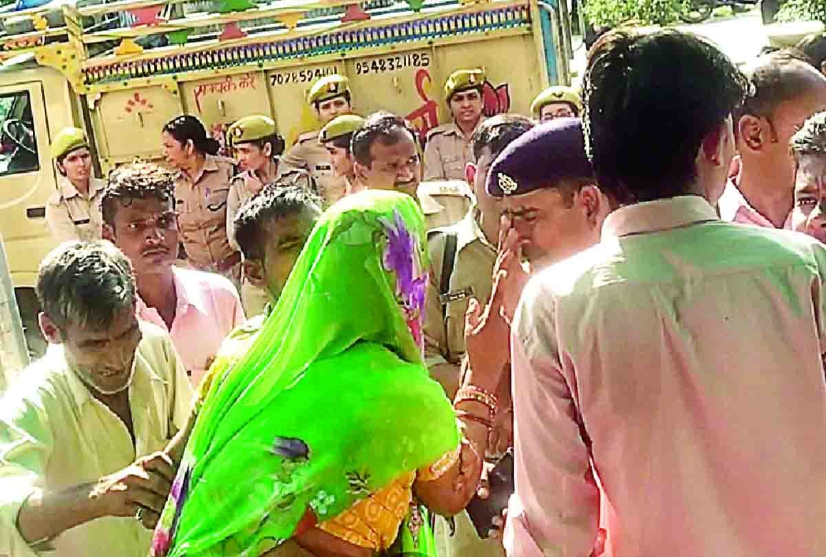 Woman dies in private hospital, relatives accuse doctor of giving wrong injection