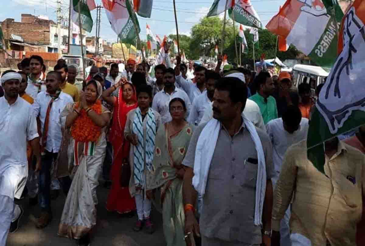BJP, Congress, SP and BSP candidates filed nominations for by election up