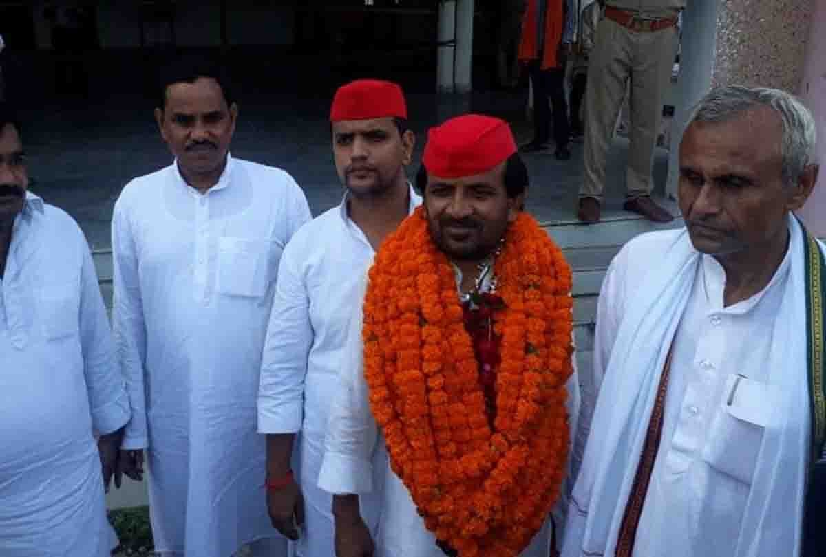 BJP, Congress, SP and BSP candidates filed nominations for by election up