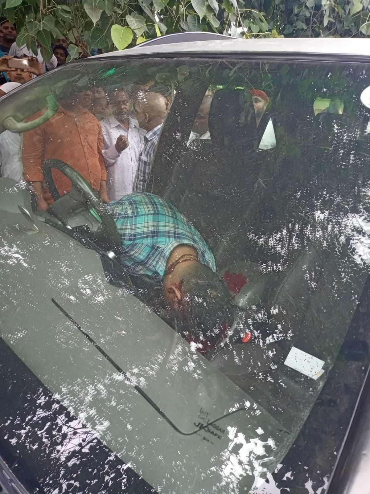 shivpur inspector suspended in sadar tehsil firing murder of transporter varanasi