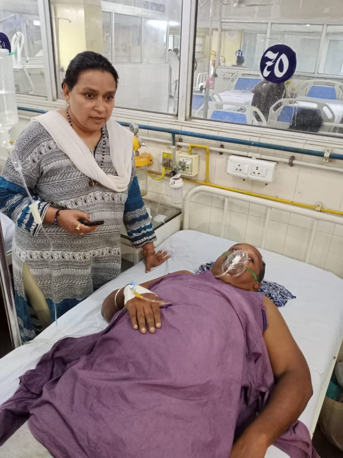 Water department contractor Vinay Srivastava attempt to suicide ate poison varanasi