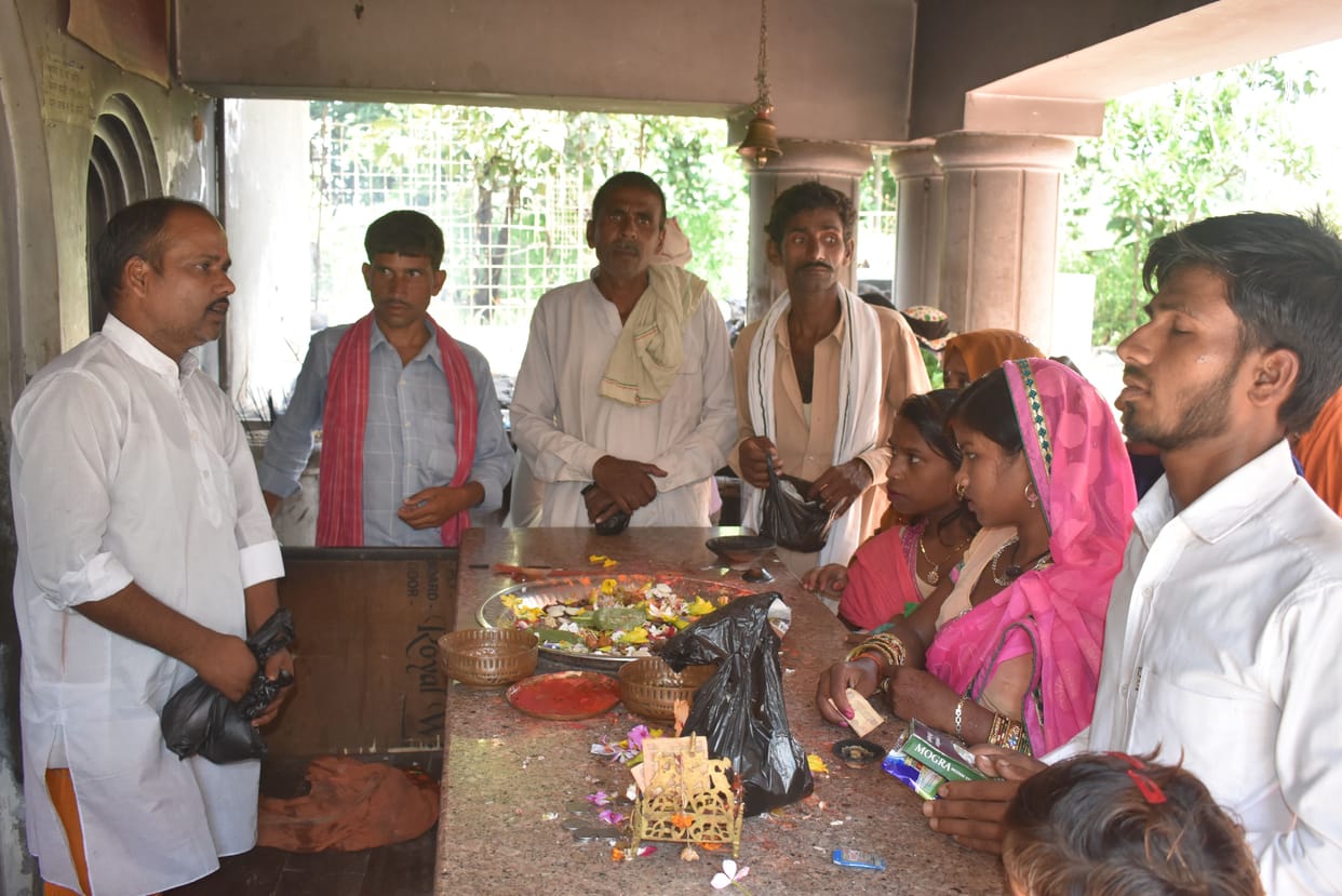 Devotees gathered to worship Mother Chandraghanta