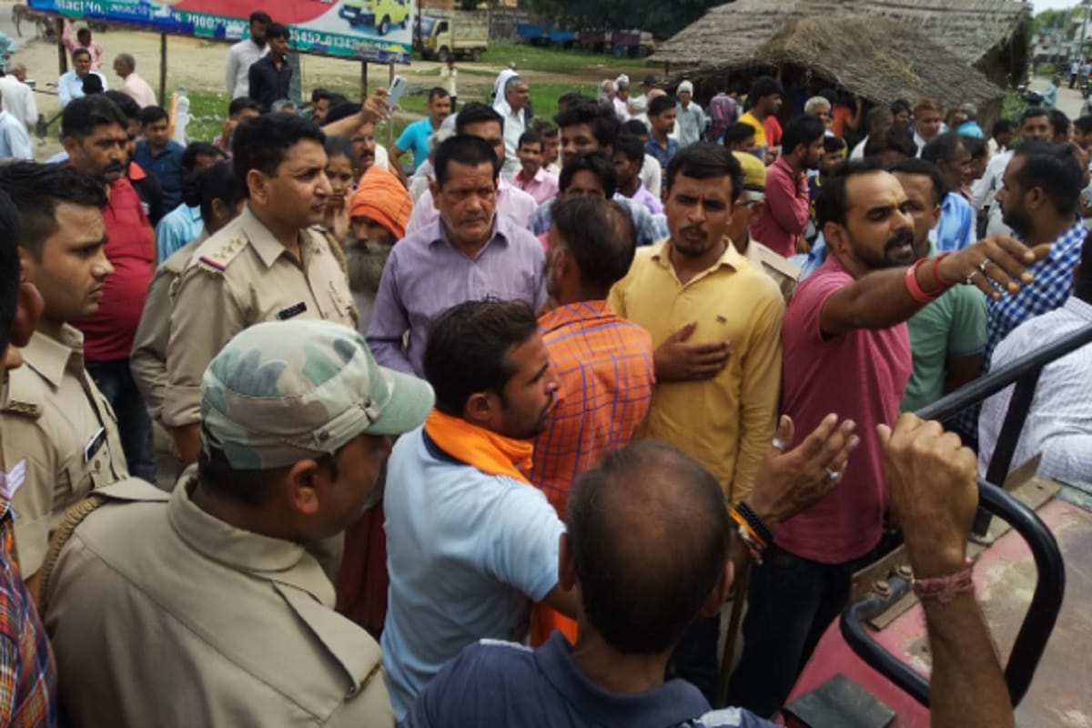 Hanuman Temple case: Peoples of other communities attacked on youths and many injured in Bijnor