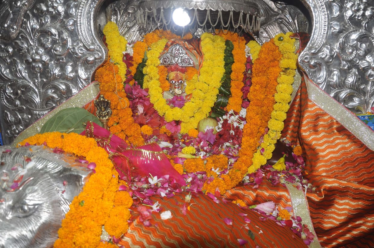 Mother Brahmacharini worshiped by law
