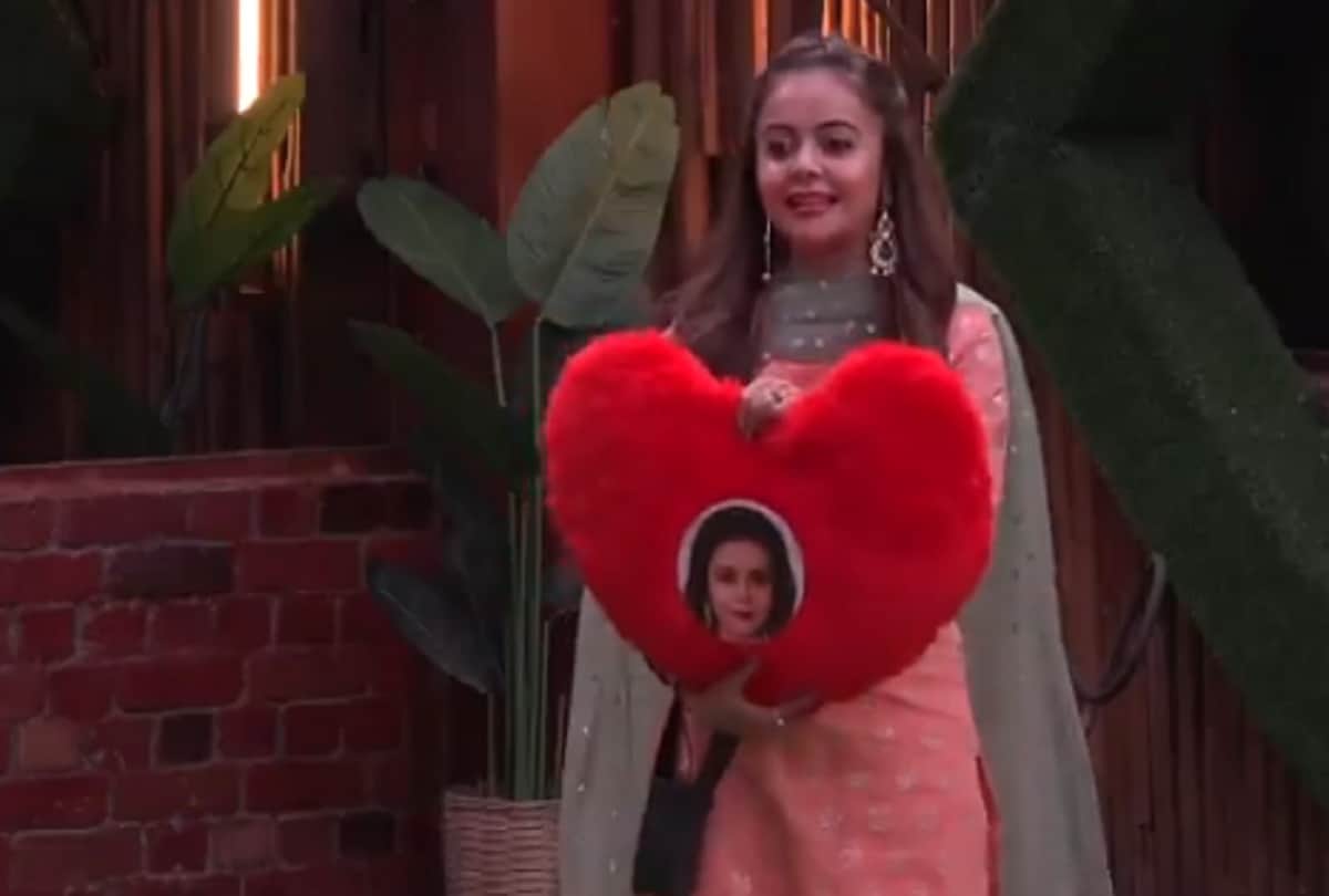 Bigg Boss 13 Koena Mitra Daljeet Kaur shehnaz gill wants love partner in salman khan show