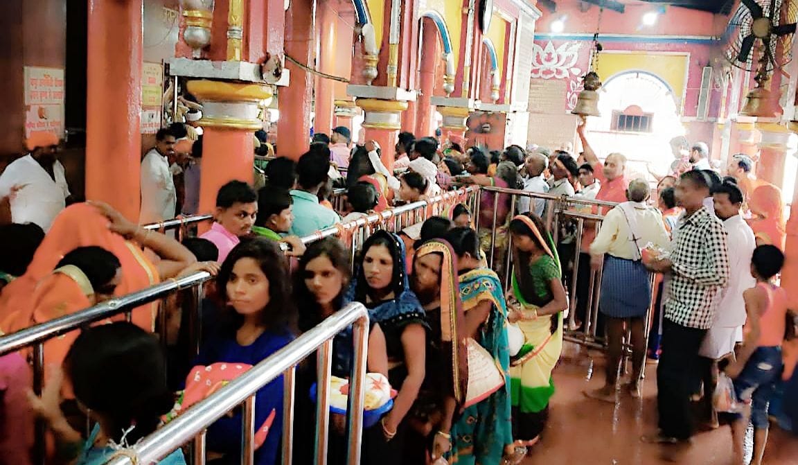 Devotees gathered in temples, pandals to see Durga Maa