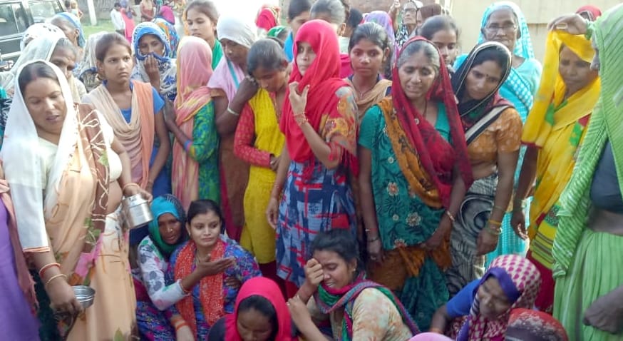 The innocent playing in the village was beheaded and murdered