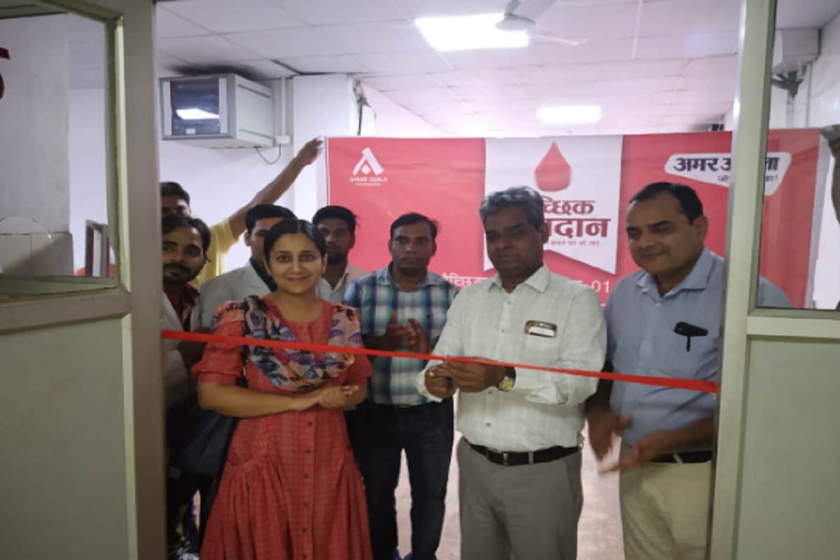 Amar Ujala Foundation: Many peoples have donated blood in camps at many districts including Meerut