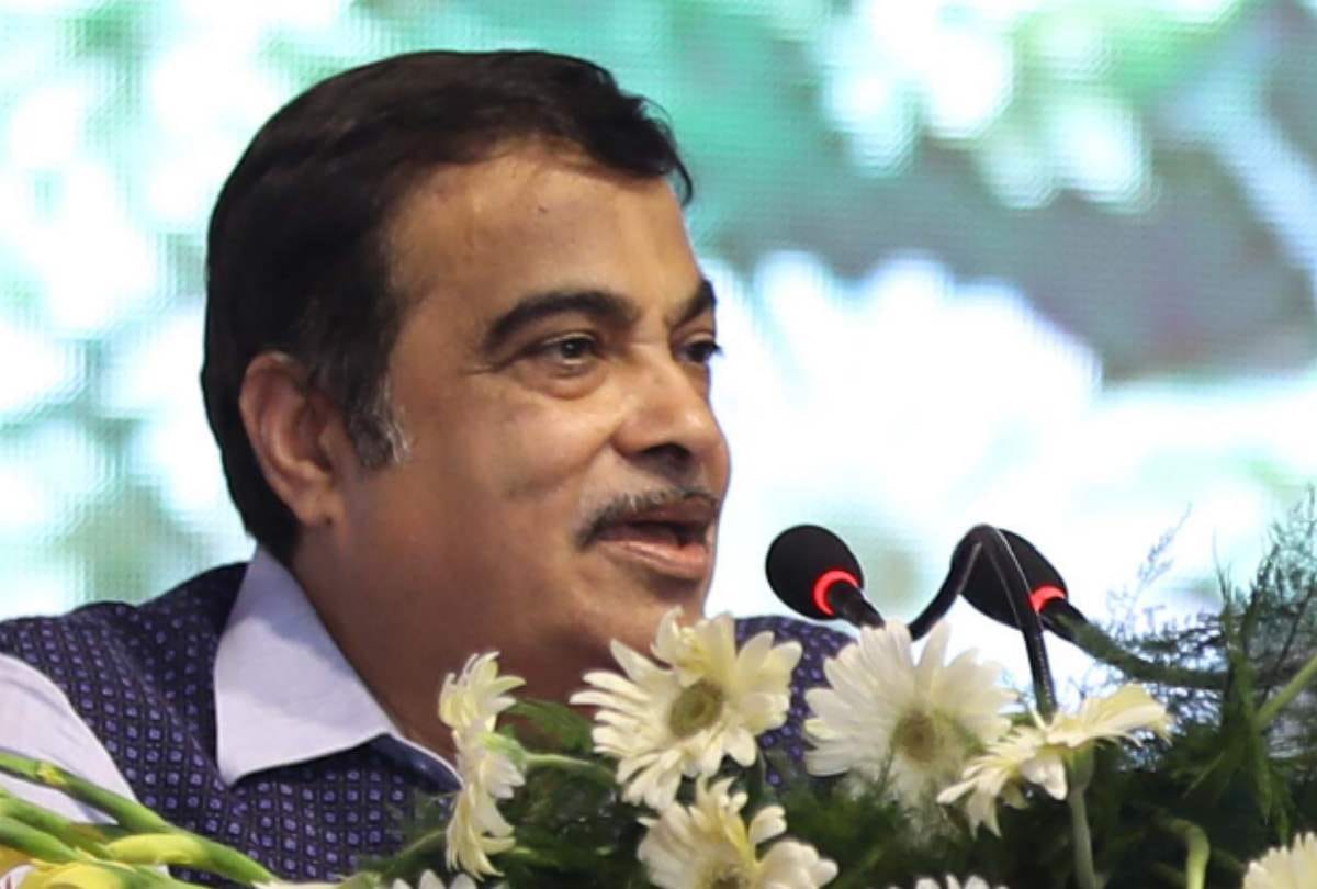 Nitin Gadkari Says we will take action against non working officers