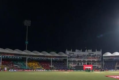 Flood lights off twice during Pakistan vs srilanka 2nd ODI in karachi stadium