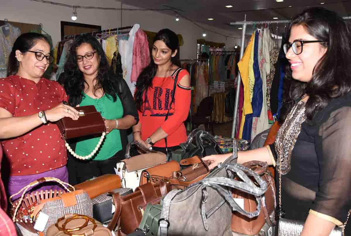 Markets decorated for Navratri and Diwali