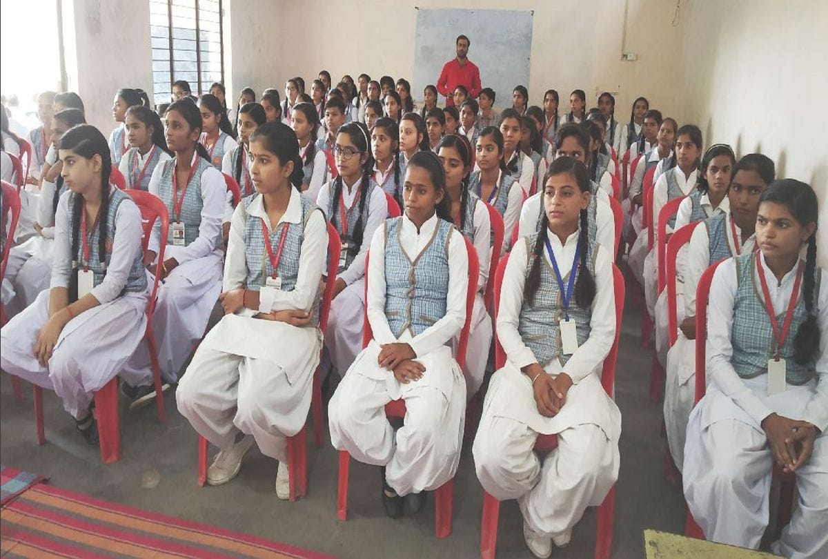 Aparajita 100 Million Smiles Police Ki Pathshala in Mainpuri