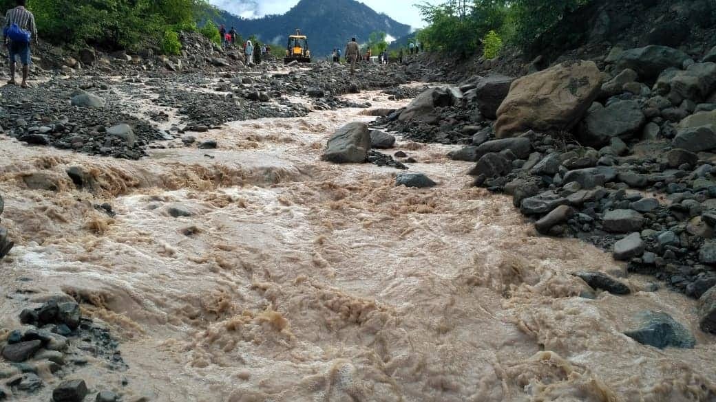 Uttarakhand: Badrinath highway closed in Lambagad, fog in Kedarnath, rains in Dehradun