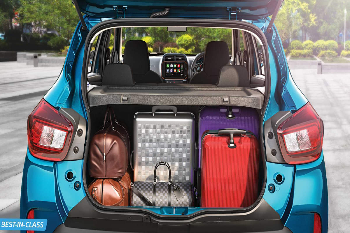 Renault is offering a bumper discount of 35000 rupees on its cheapest car Renault Kwid, you will not have to pay EMI for three months