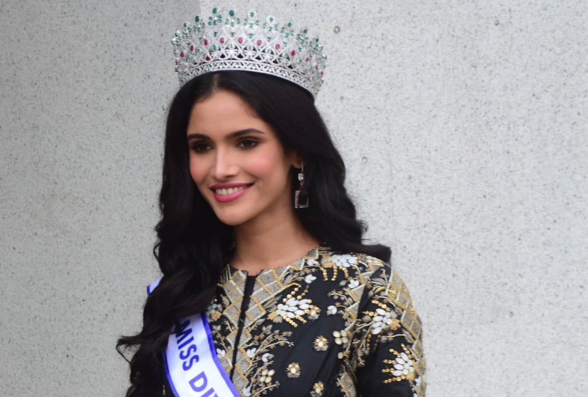 miss diva universe 2019 vartika singh reached in lucknow