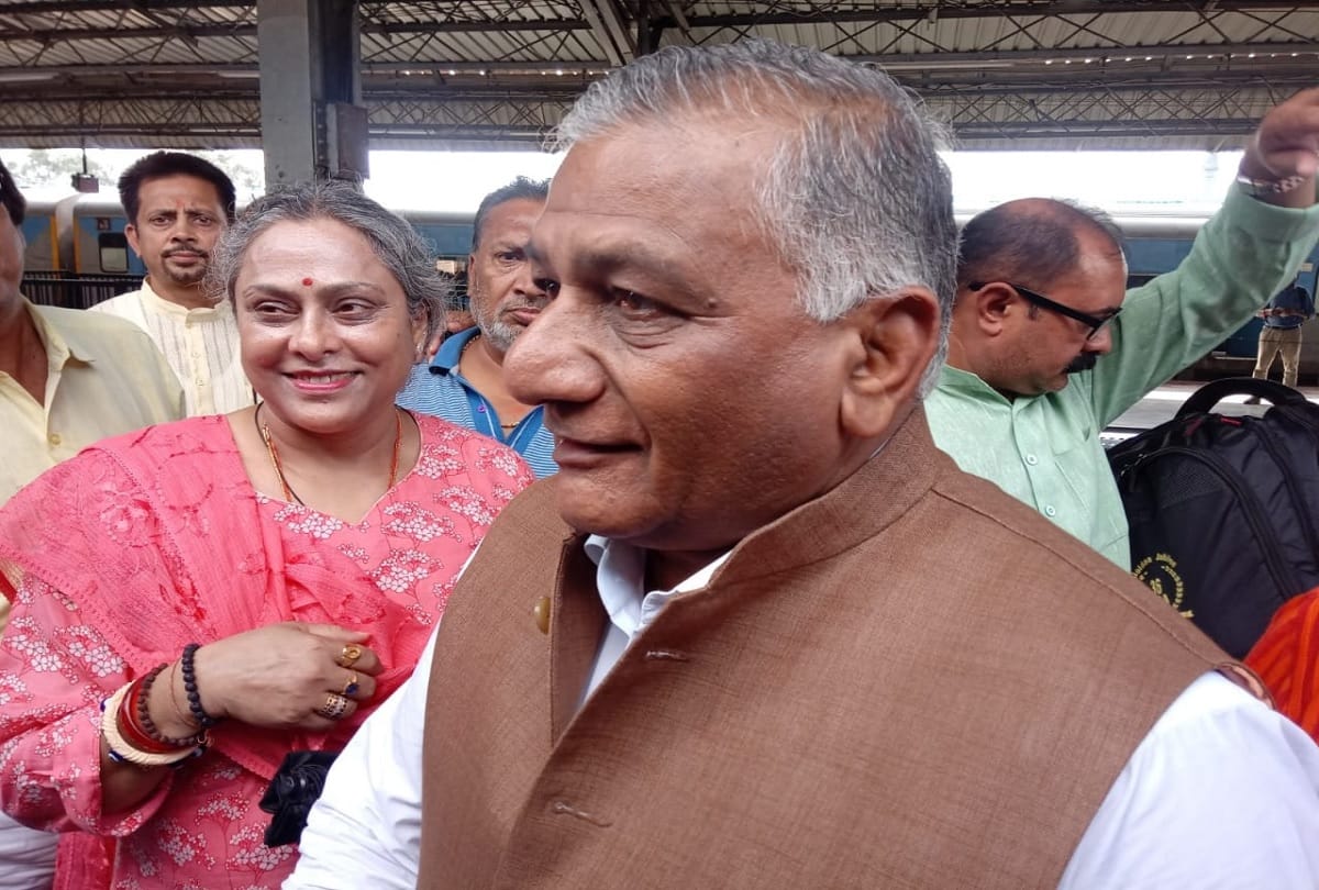 VK singh defends Army chief Bipin Rawat over his remark on students agitation