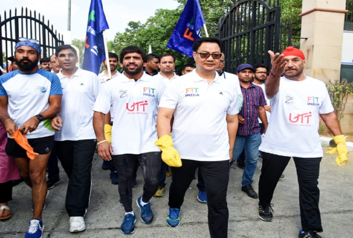 Sportsperson including bajrang punia and mirabai participated in plog run by kiren rijiju