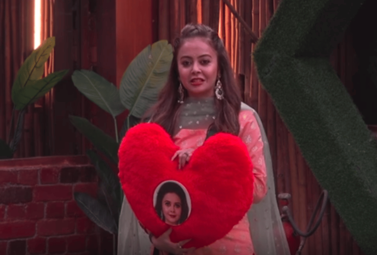 Bigg Boss 13 Weekend Ka Vaar salman khan support rashami desai