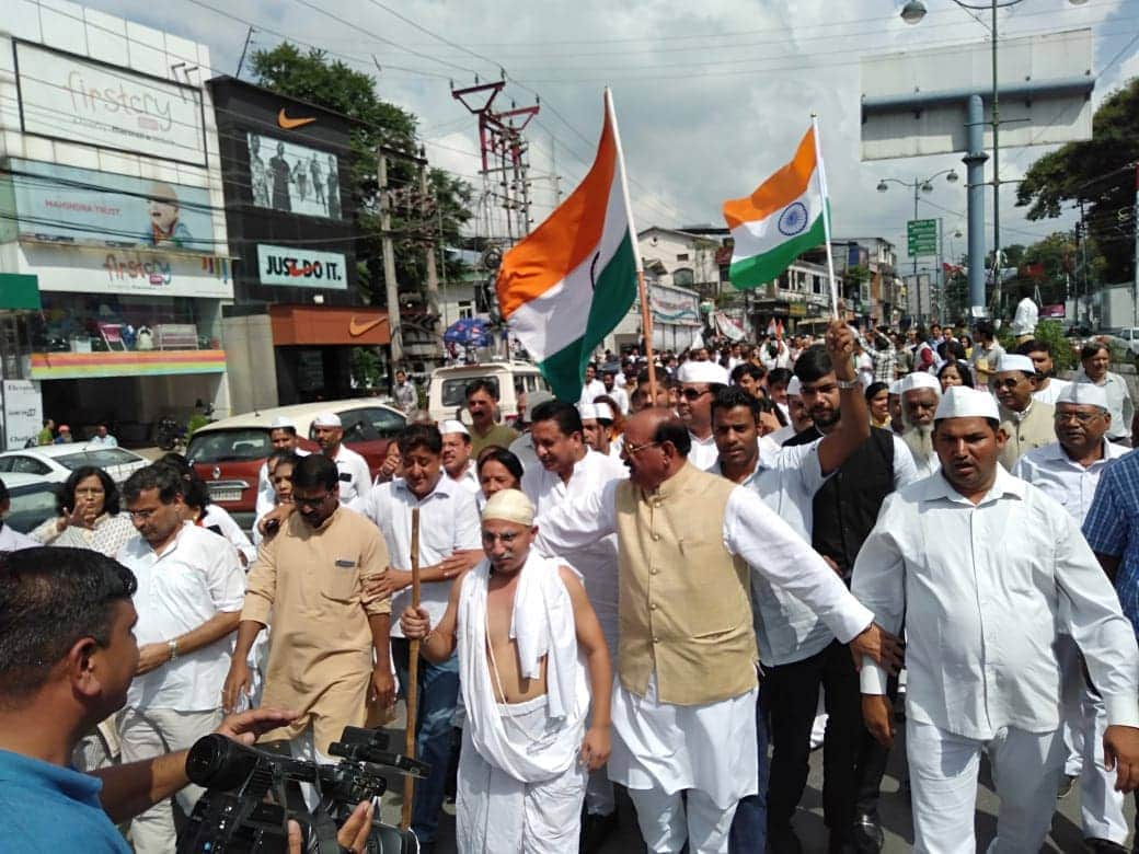 Gandhi Jayanti 2019 uttarakhand BJP and Congress padyatra, children remembered beloved Bapu