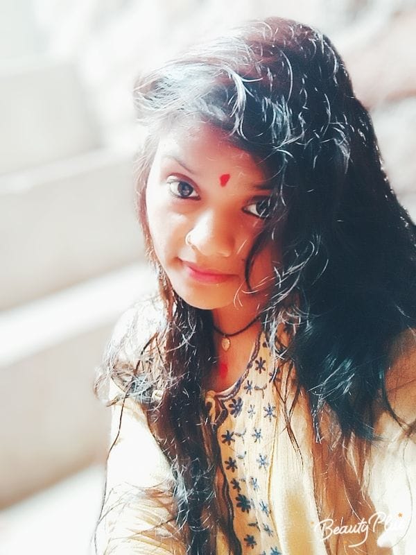 Girl student dies by hanging