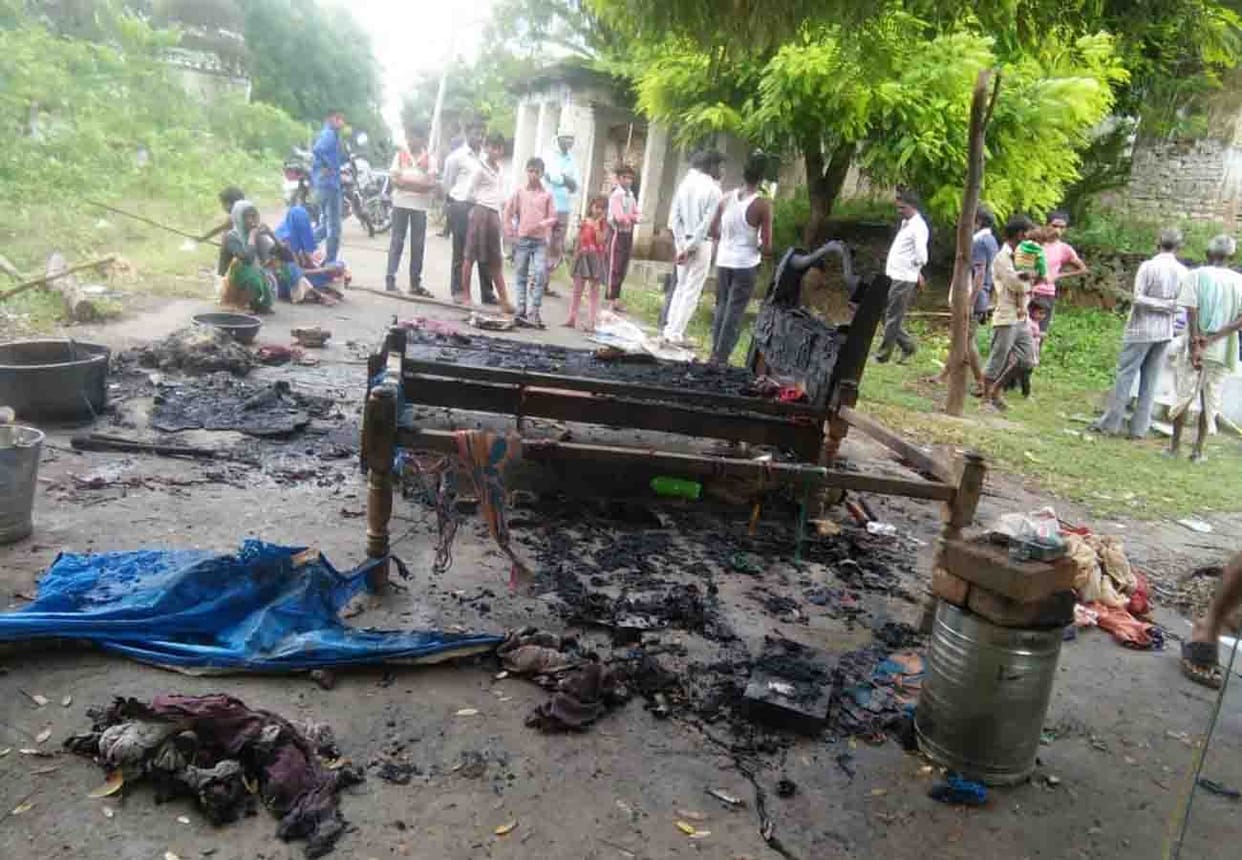 Fire in tent house of flood victim in jalaun