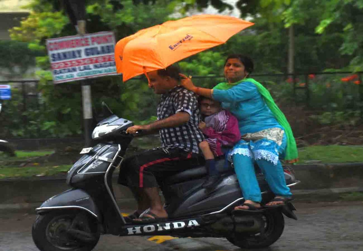 weather news today, Monsoon suddenly active, warns of rain in up
