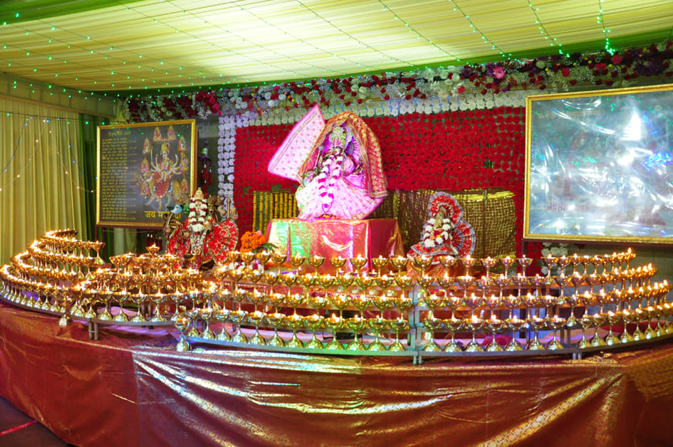 Worshiping mother Chandraghanta with devotion