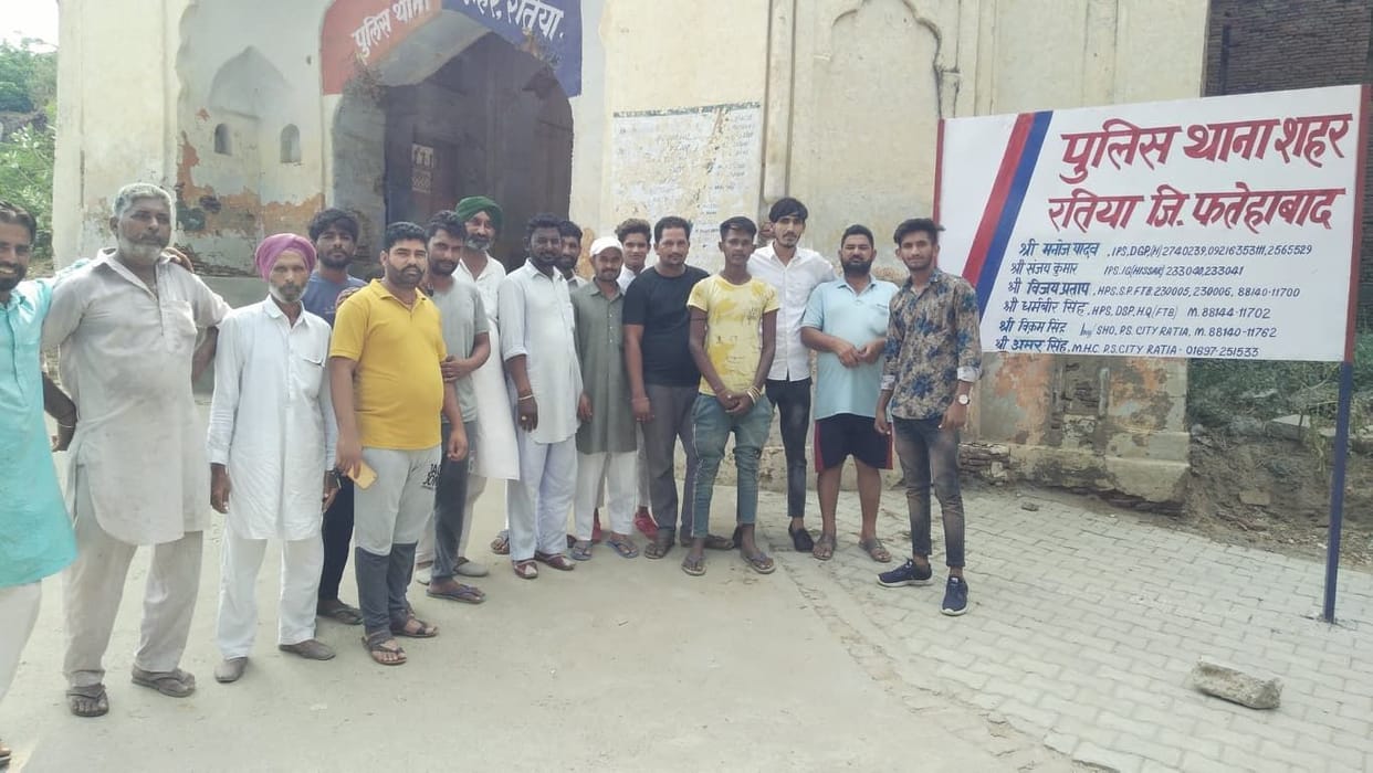 stolen, villegers held two person, crime, police, fatehabad