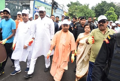 yogi adityanath starts plastic free campaign.