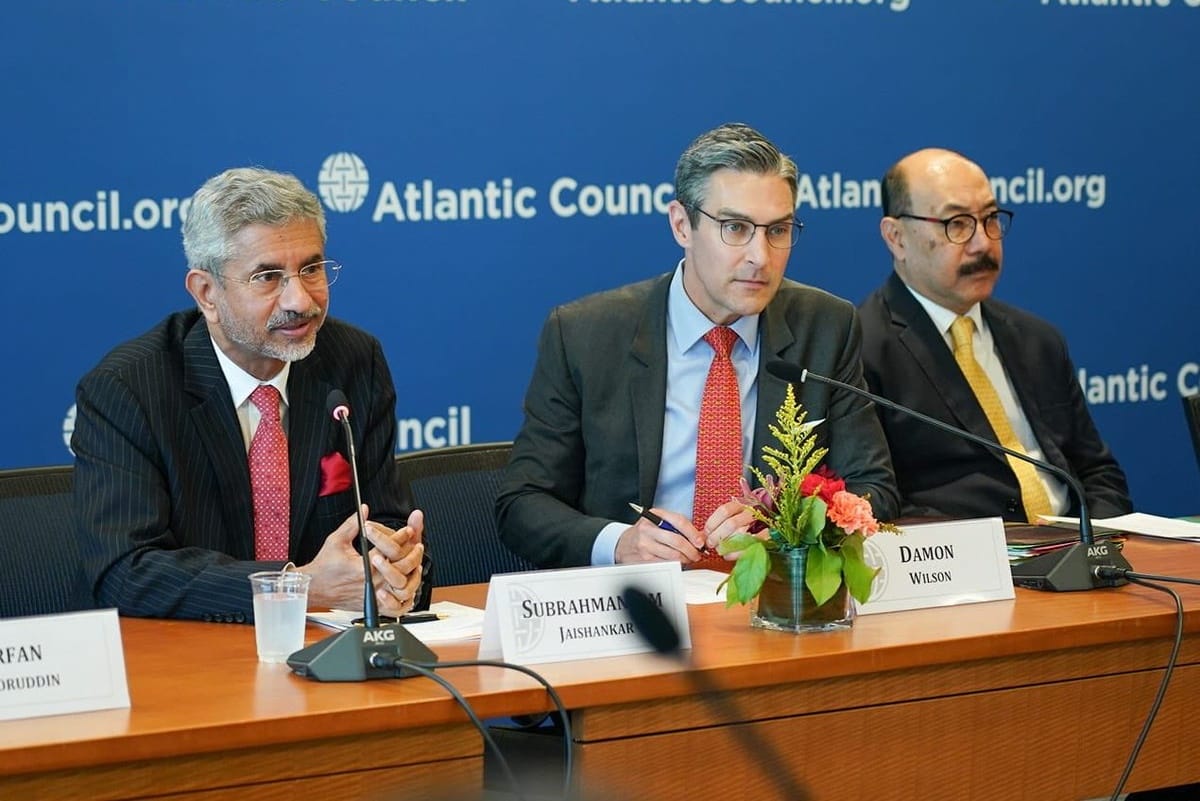 Jaishankar reject reports that Tehran is disappointed at India for not buying oil from it