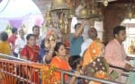 शारदीय नवरात्र के पंचमी पर गुरूवार को मां बेल्हा देवी के दरबार में दर्शन को पहुंचे श्रद्धालु।