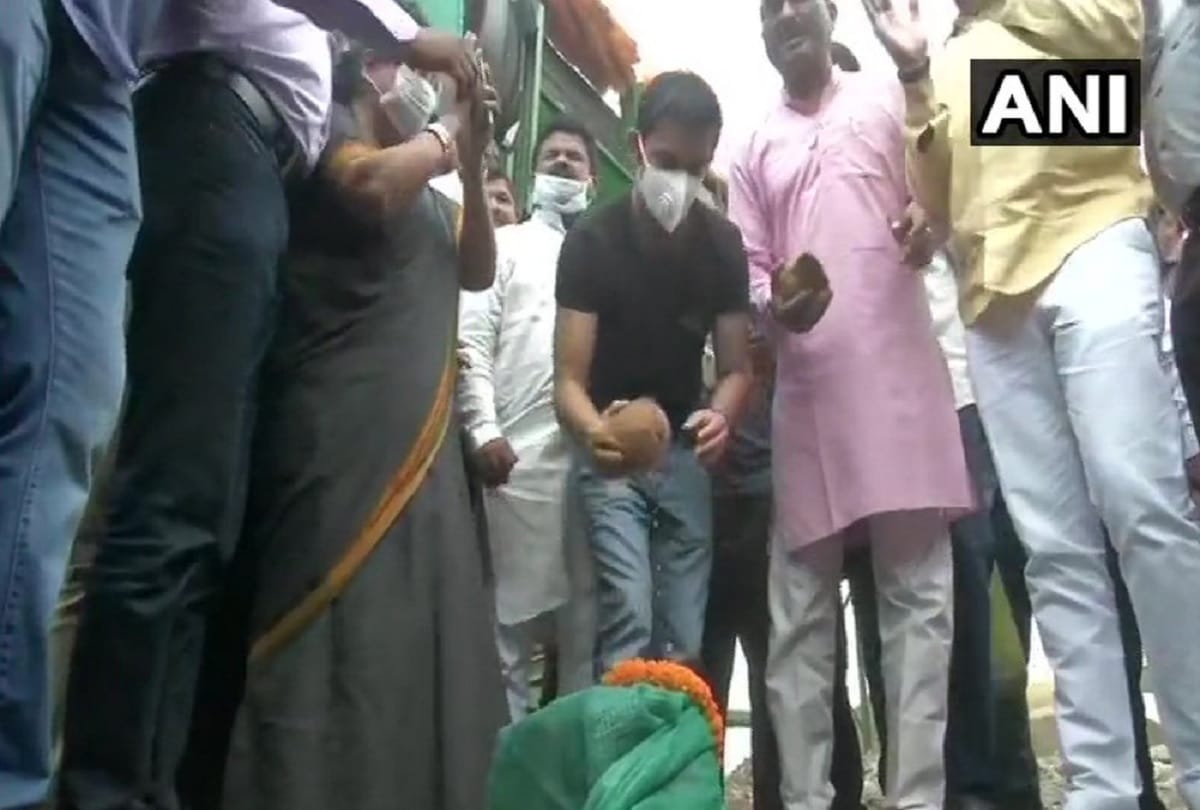 Delhi MP Gautam Gambhir inaugurated Ballistic Separator for Ghazipur Landfill
