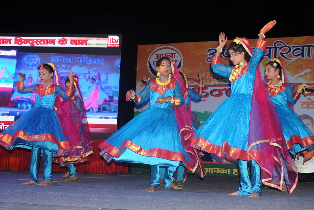In 'Ek Sham Hindustan Ke Naam', the children have a happy mood